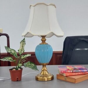 Đèn Để Bàn Gốm Men Xanh Lam – Chuẩn Châu Âu